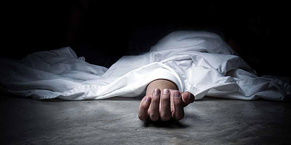 झापामा एक व्यक्ति रुखमा झुण्डिएको अवस्थामा मृत फेला
