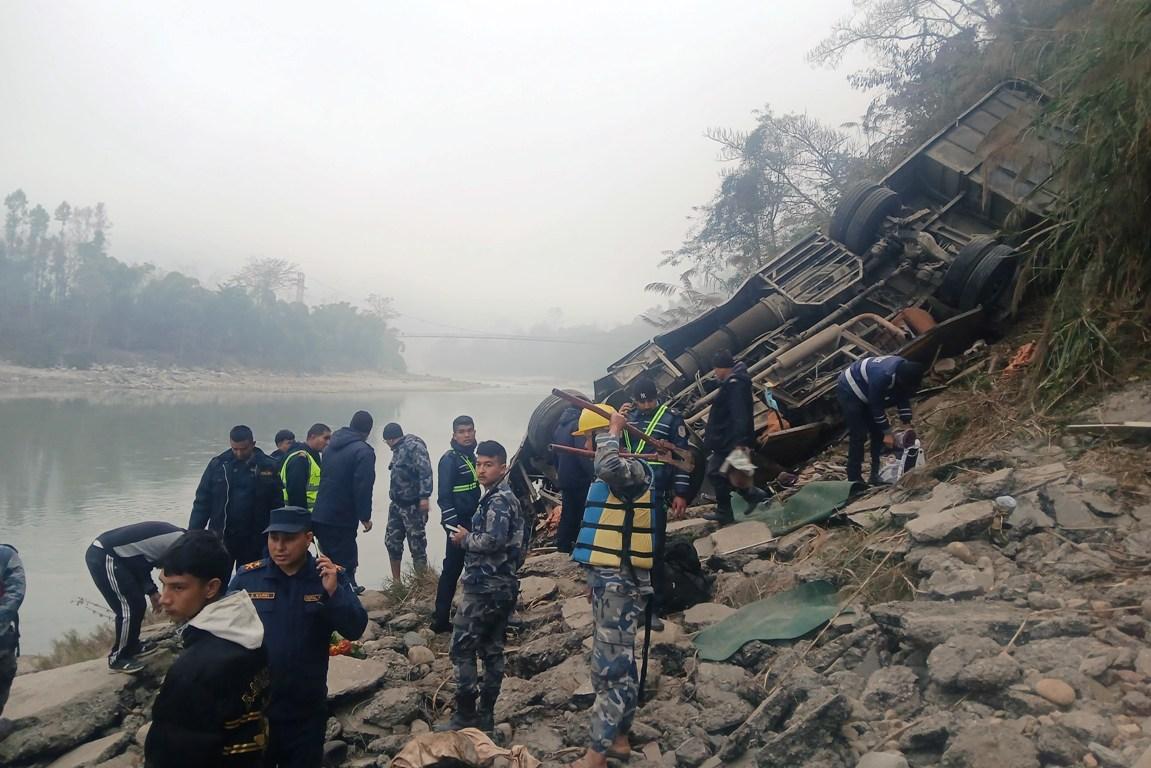 धादिङ दुर्घटनाका घाइतेको उद्धारमा खटिने थपलिया सम्मानित