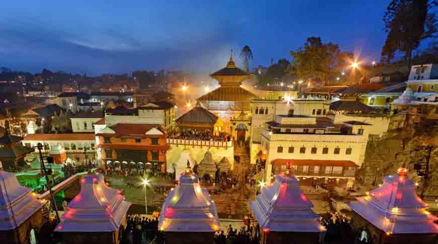 पशुपतिनाथमा दर्शनार्थीसहित साधुसन्तहरूको घुइँचो