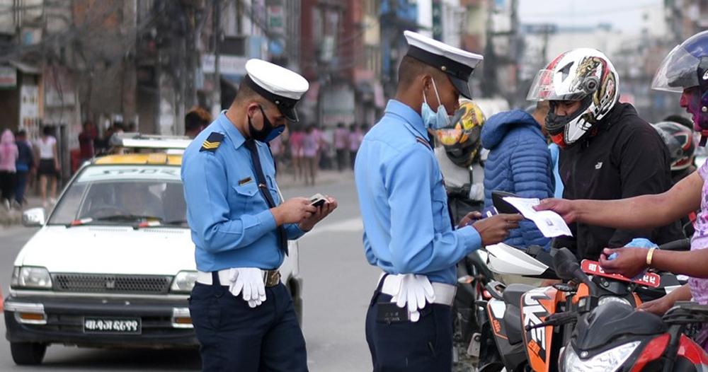 काठमाडौँमा ट्राफिकको कडा एक्सन: २४ घण्टामै २ हजार बढी चालक कारबाहीमा